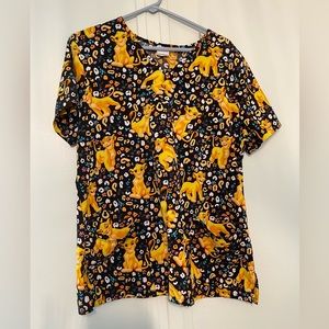 💛🧡 Disney Lion King Scrub Top Size Large New 🧡💛